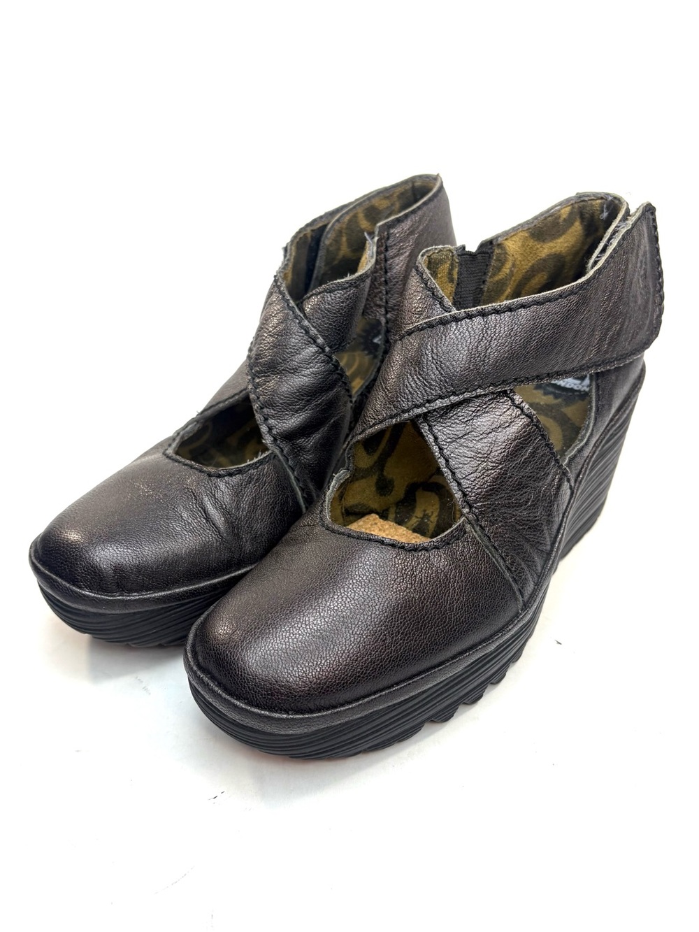 Fly London Yogo Pewter Leather Wedges | 36